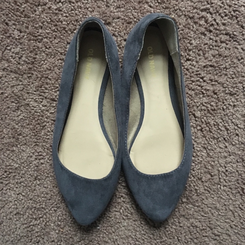 Old Navy suede flats!